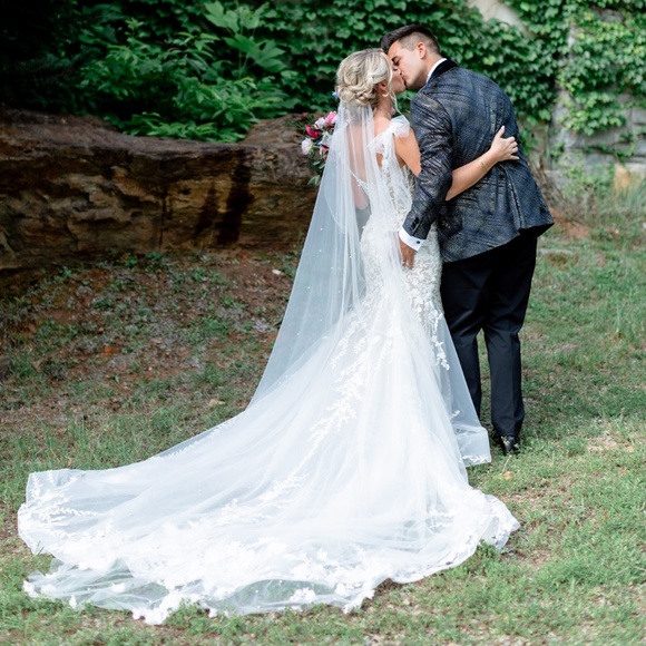 Luxury, designer wedding gown for sale! - Picture 7 of 16